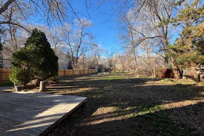 Lacey's Yard - 0.75 Acre Fully Fenced Yard In Millcreek - Millcreek, Utah 1