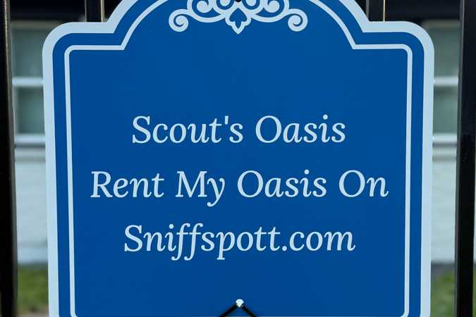 Scout's Oasis - fully fenced yard for dogs to rent in the Houston, Heights, TX - Houston, Texas 1